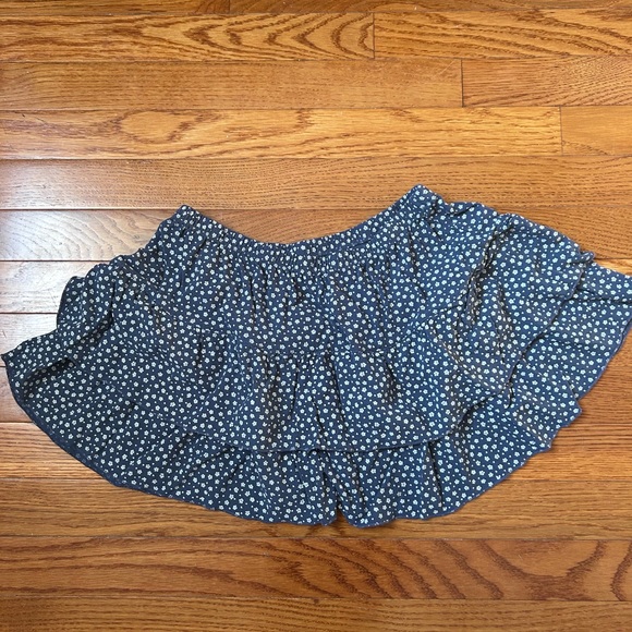 Brandy Melville Navy Floral Mini Skirt - Picture 1 of 1